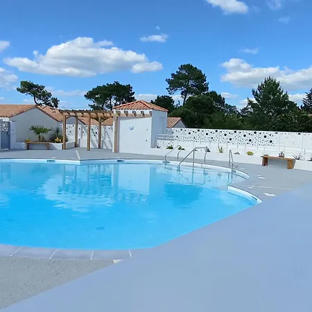Maison Avec Piscine, Proche Plage, Grand Jardin, - Fr-1-22-213 *