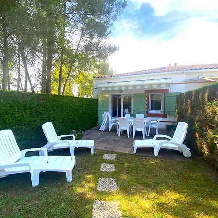 Maison Avec Piscine, Proche Plage, Grand Jardin, - Fr-1-22-213 Nyaraló *